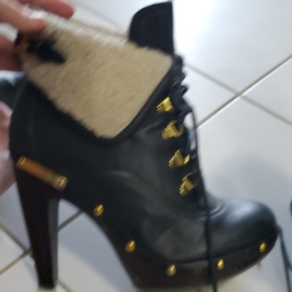 Bcbg ankle boots size 6.5 - Picture 2 of 3